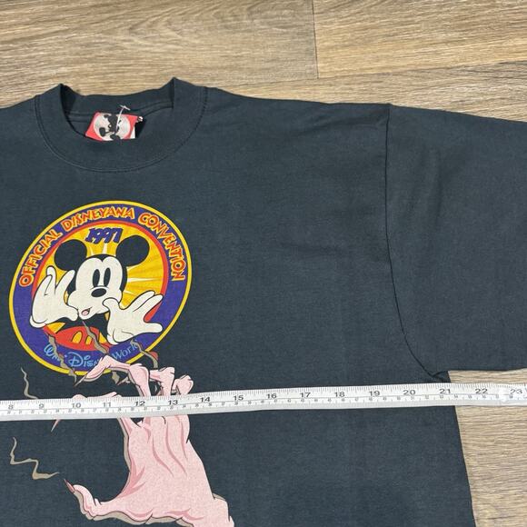 Vintage Disney Shirt Villians RARE Disneyana Convention 1997 Large Halloween - Picture 5 of 13